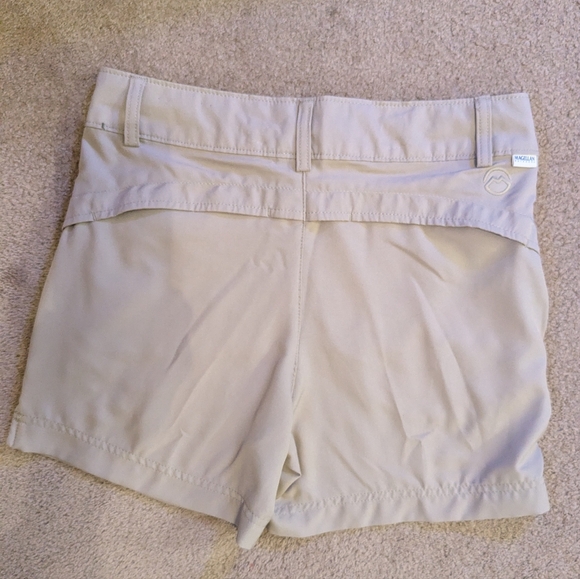 Magellan Outdoors Women's Hiking Shorts Khaki XS - Picture 8 of 9